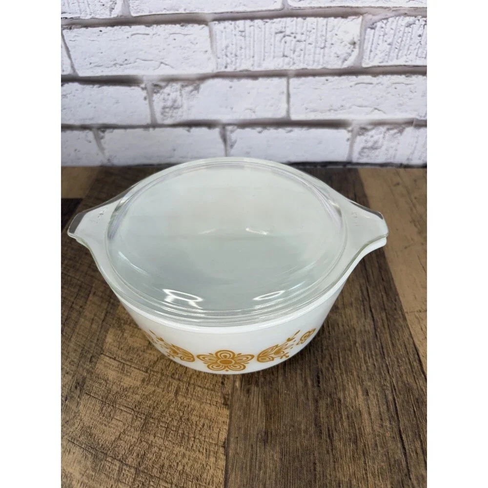 Pyrex Butterfly Gold 472 Casserole 1.5 Pt with Lid Vintage 1970s Bowl MINT - Picture 2 of 11